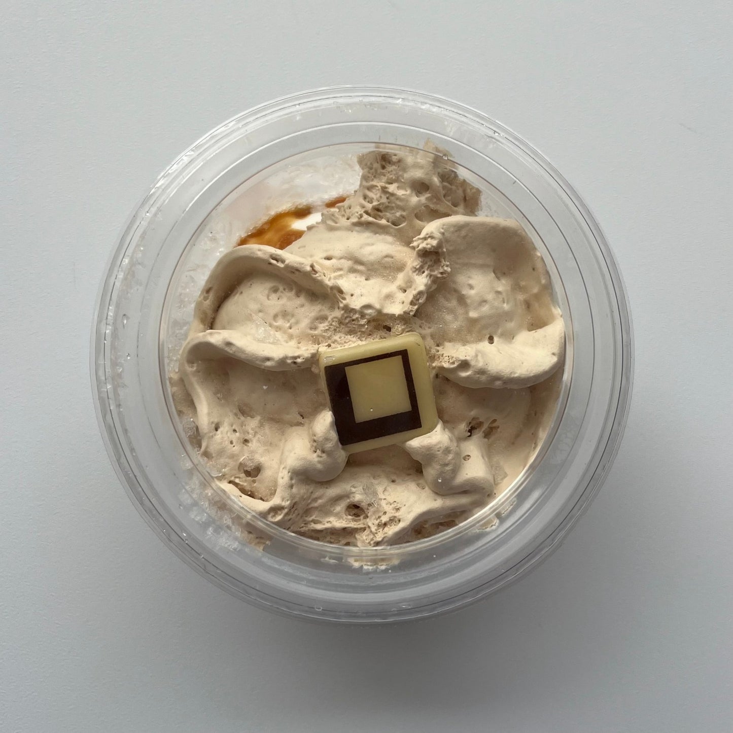 Hazelnoot-witte chocolade coupe
