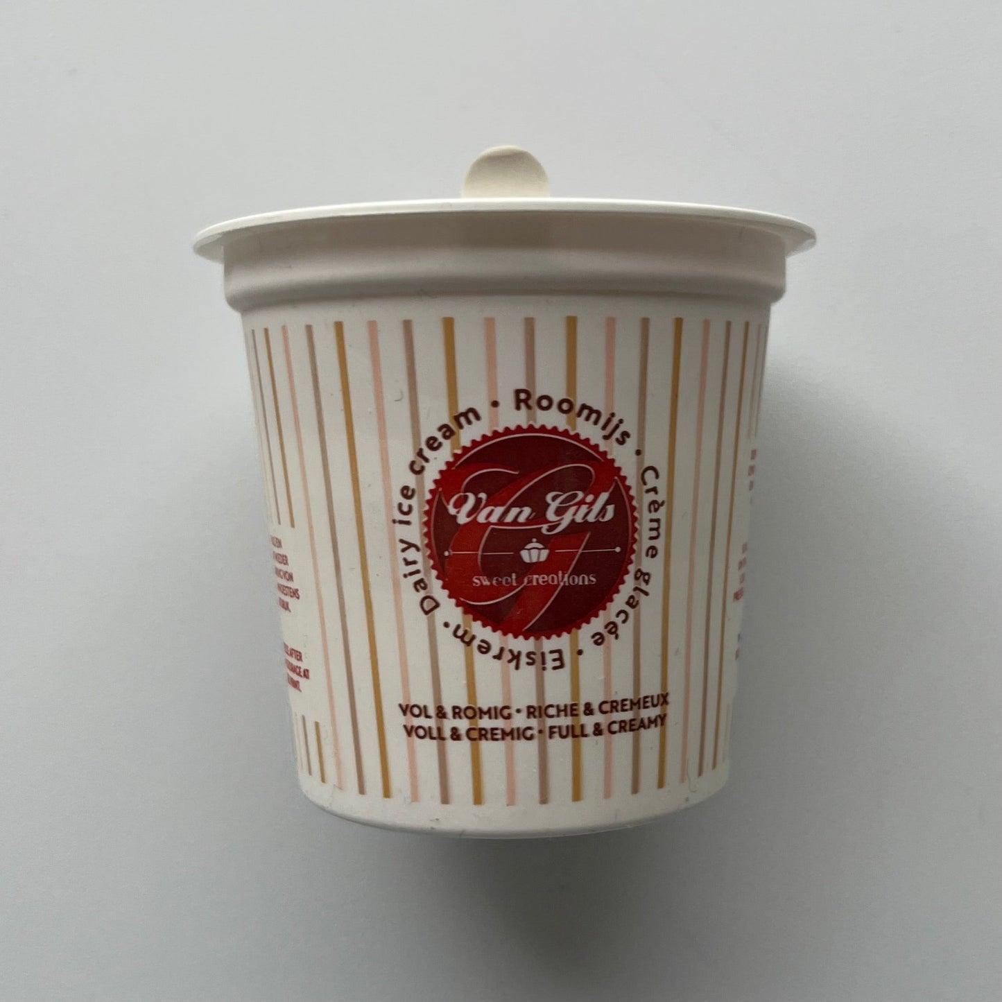 Bosvruchten yoghurt ijsbeker